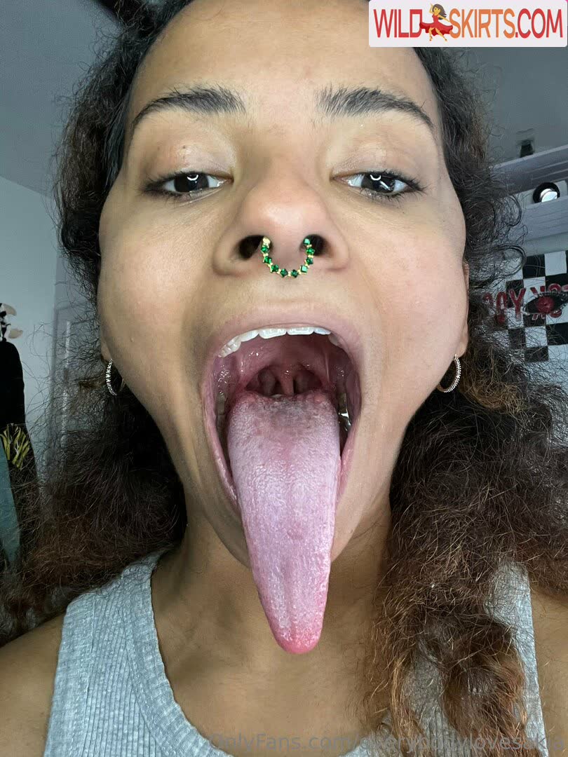 Long Tongue Fetish nude leaked photo #118