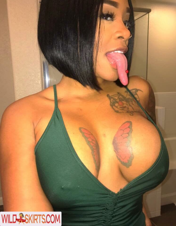 Long Tongue Fetish nude leaked photo #197