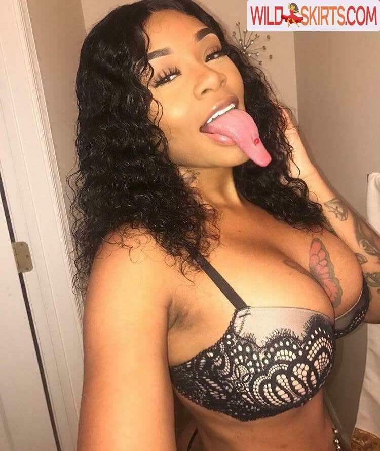 Long Tongue Fetish nude leaked photo #124