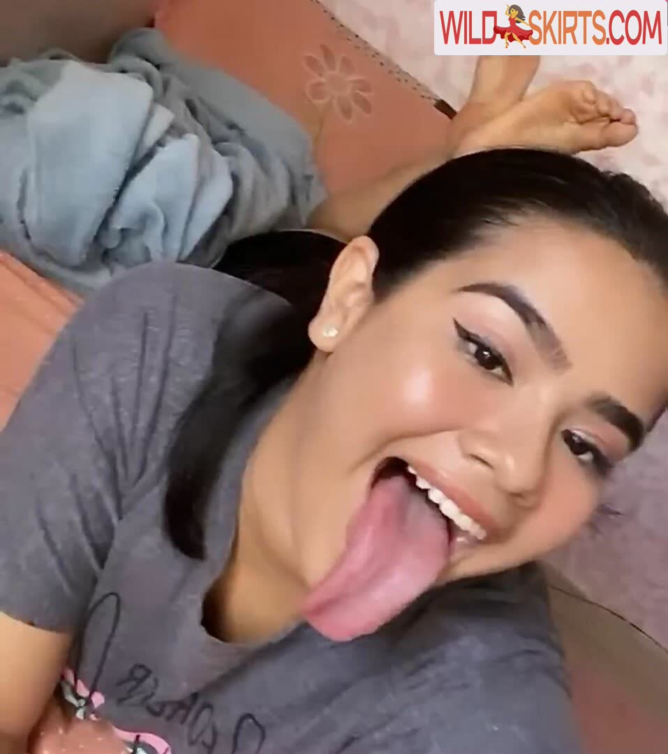 Long Tongue Fetish nude leaked photo #97