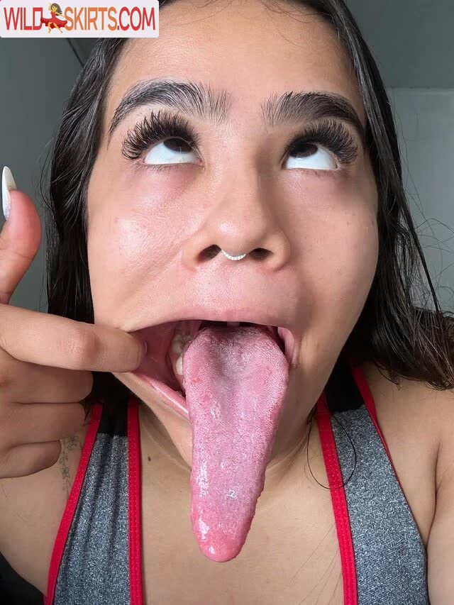 Long Tongue Fetish nude leaked photo #144