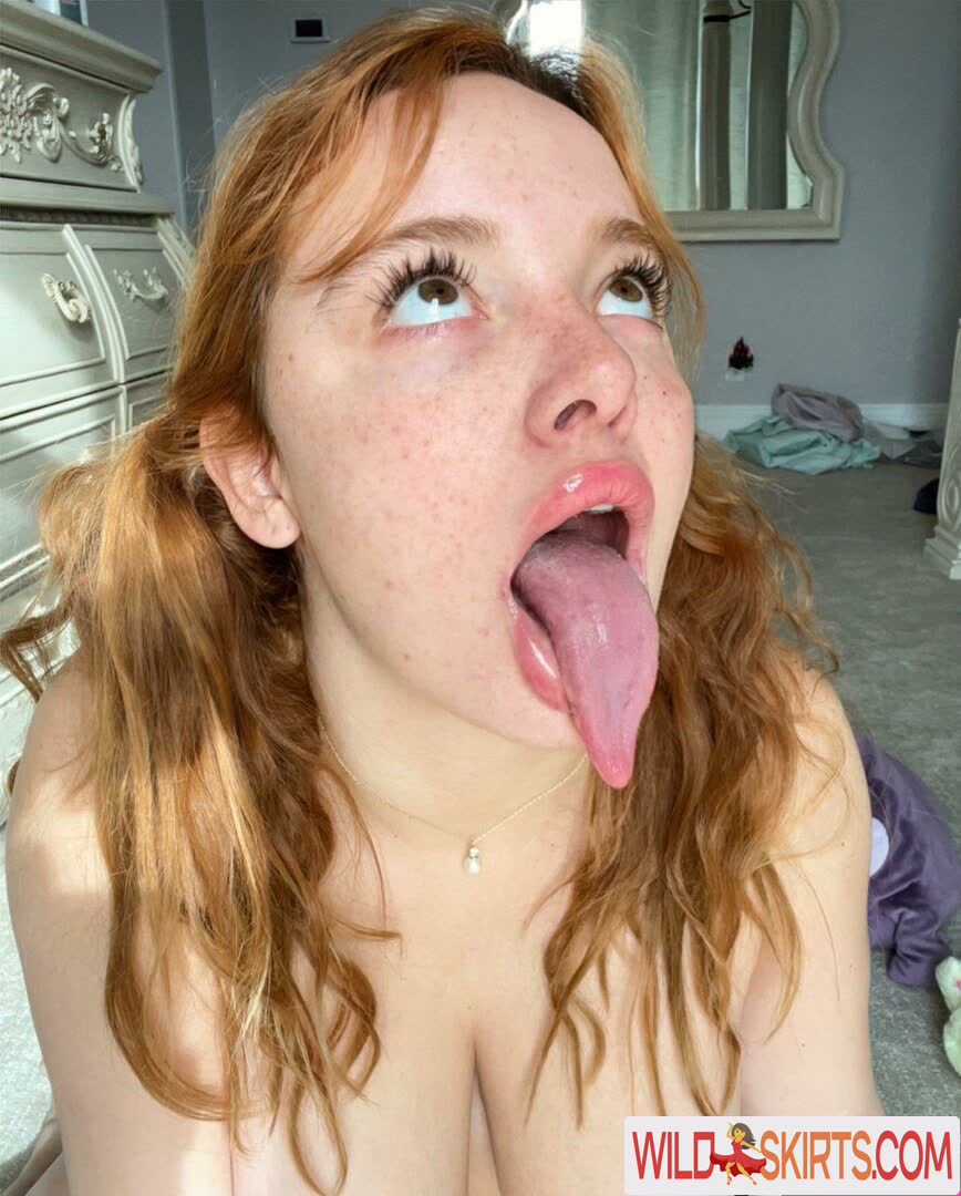 Long Tongue Fetish nude leaked photo #155