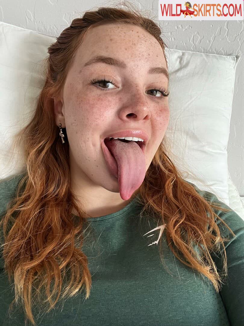 Long Tongue Fetish nude leaked photo #170