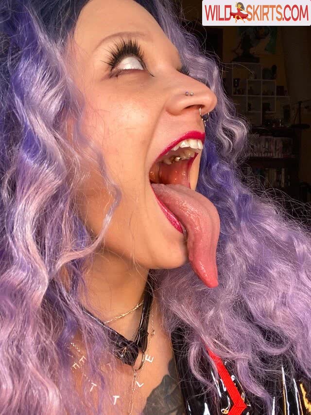 Long Tongue Fetish nude leaked photo #164