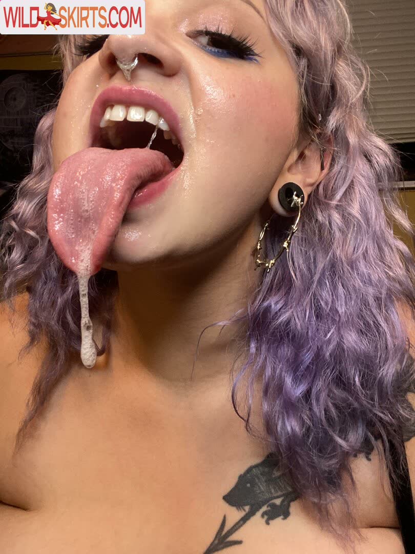 Long Tongue Fetish nude leaked photo #201