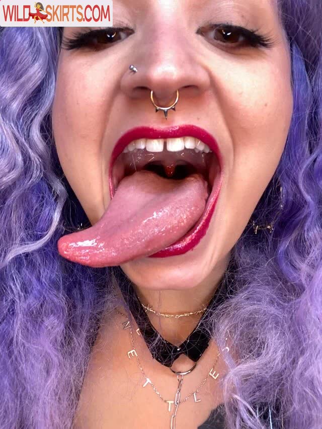 Long Tongue Fetish nude leaked photo #202