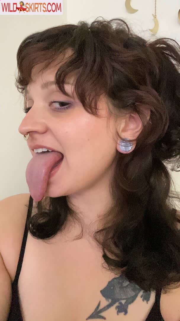 Long Tongue Fetish nude leaked photo #204