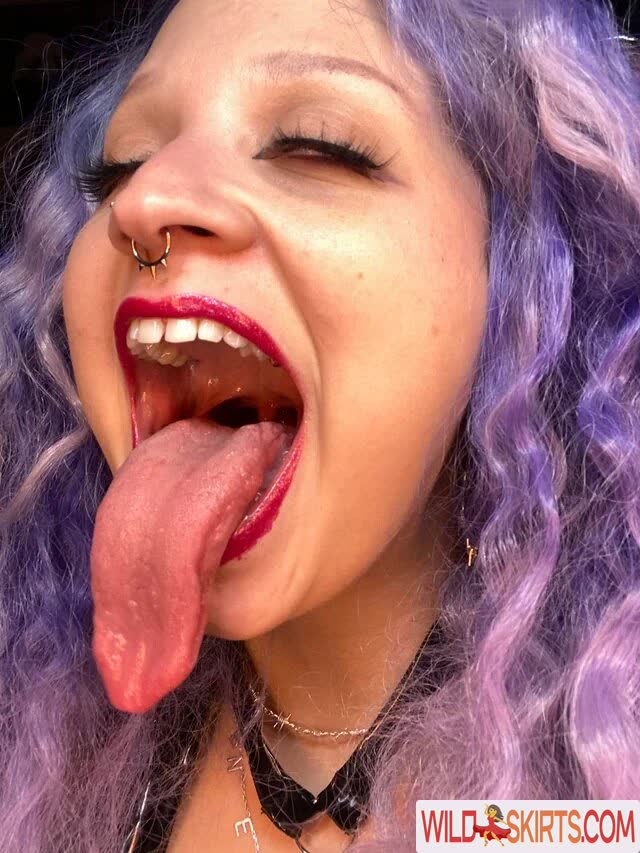 Long Tongue Fetish nude leaked photo #207