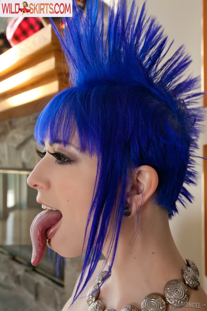 Long Tongue Fetish nude leaked photo #281