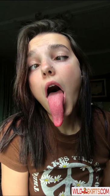 Long Tongue Fetish / _longtonguelewis / diqueentongue / longtonguelewis nude OnlyFans, Instagram leaked photo #68