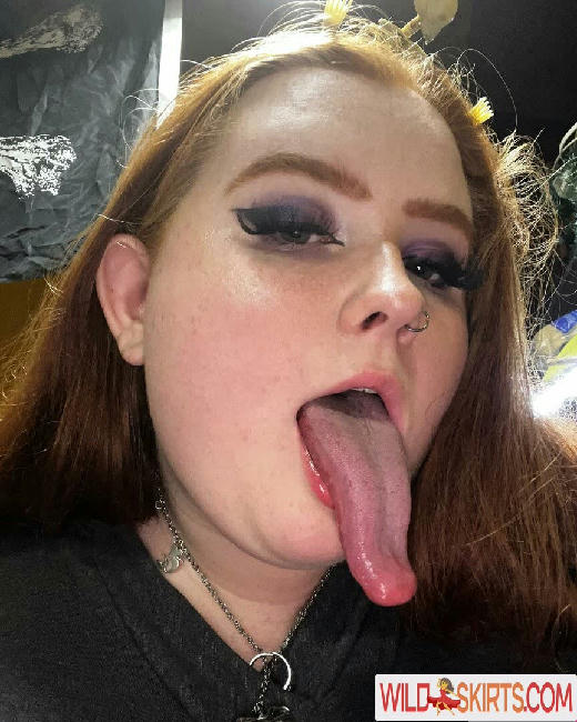 Long Tongue Fetish / _longtonguelewis / diqueentongue / longtonguelewis nude OnlyFans, Instagram leaked photo #187