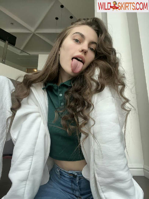 Long Tongue Fetish / _longtonguelewis / diqueentongue / longtonguelewis nude OnlyFans, Instagram leaked photo #271