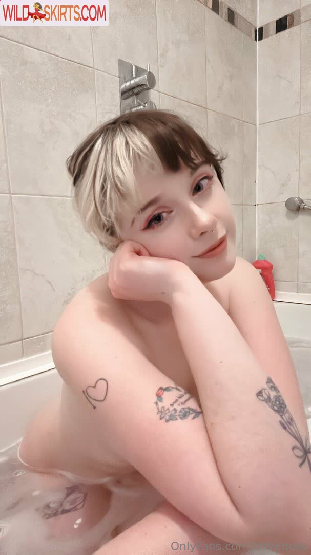 Lottiedesu / 676922460 / lottiedesu nude OnlyFans, Instagram leaked photo #10