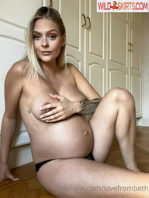 LoveFromBeth / lovefrombeth / u160871817 nude OnlyFans, Instagram leaked photo #74