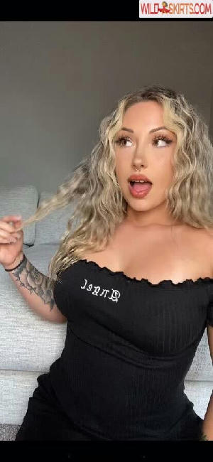 lovelyladymaee / Maeluvv / lovelyladymaee nude OnlyFans, Instagram leaked photo #35