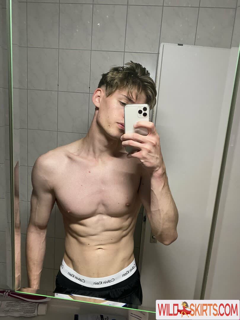 lucashallfree / itslucashall1 / lucashallfree nude OnlyFans, Instagram leaked photo #23