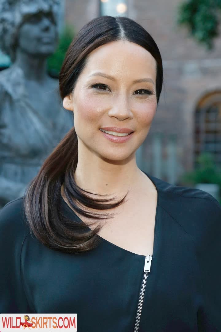 Lucy Liu nude leaked photo #31