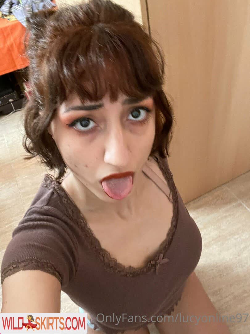 Lucyonline69 nude leaked photo #2