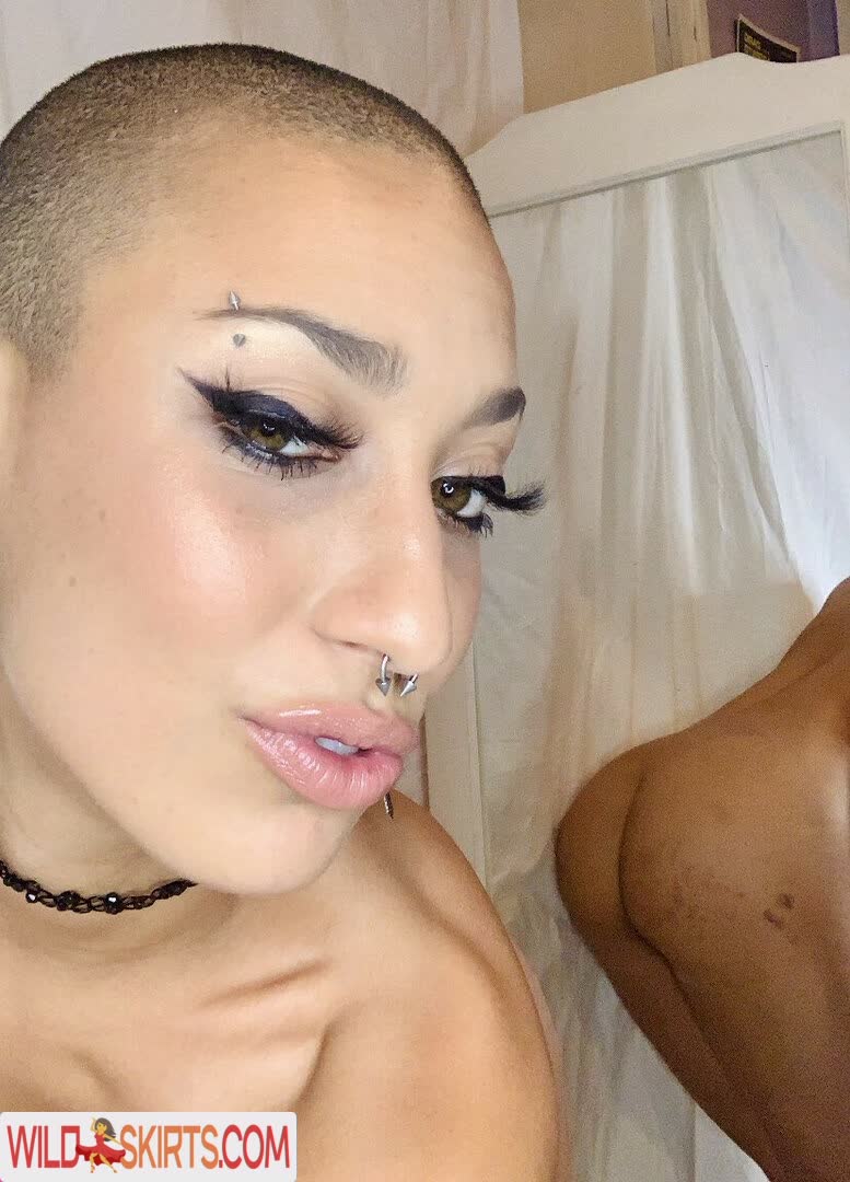 LunaLuxHendrix / LunaLuxHndrx / headbangirlnextdoor / thelunalux nude Instagram leaked photo #13