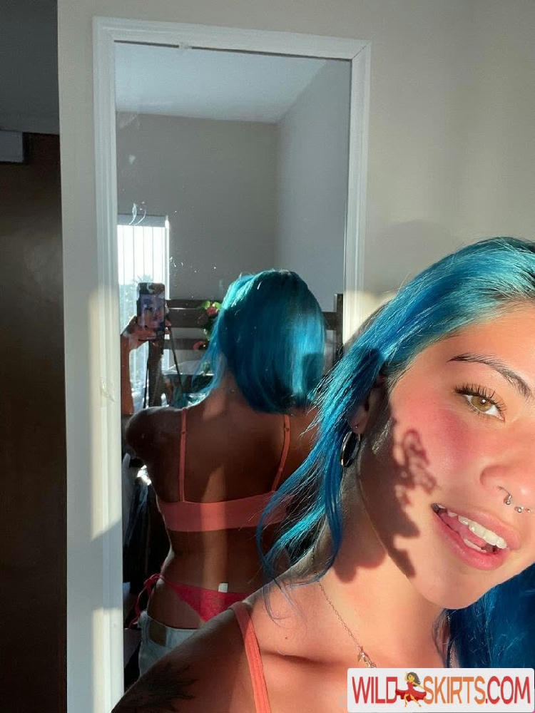 lunariaxlee / kyliemaelyn / lunariaxlee / oddizee / urlocalpothead42069 nude OnlyFans, Instagram leaked photo #37