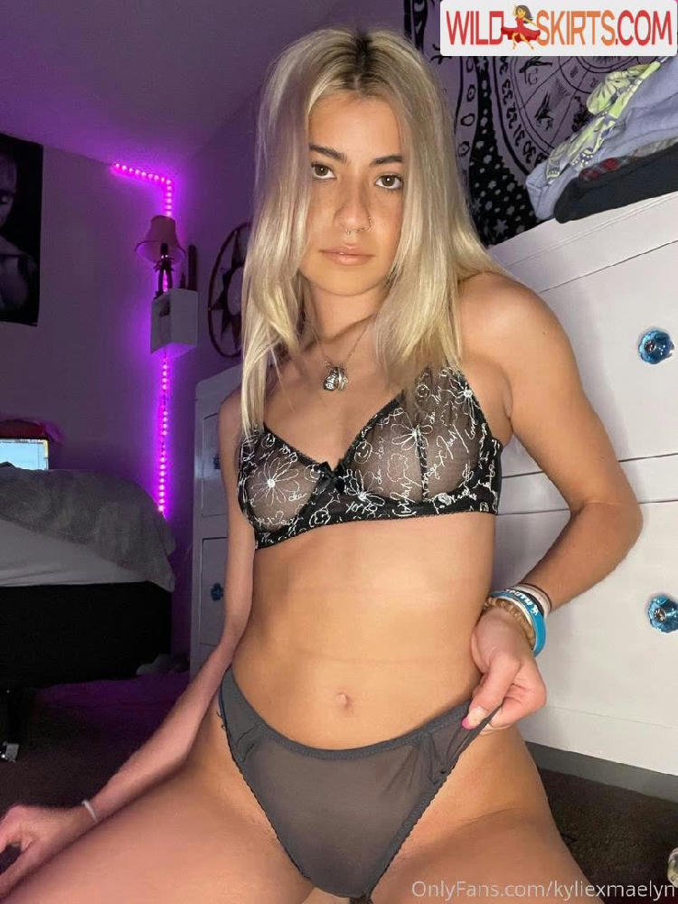 lunariaxlee / kyliemaelyn / lunariaxlee / oddizee / urlocalpothead42069 nude OnlyFans, Instagram leaked photo #56