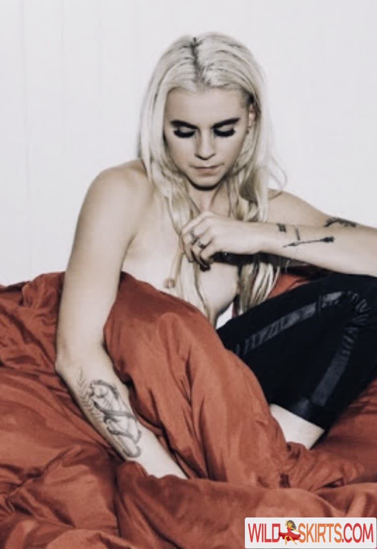 Lynn Gunn / lynngvnn nude Instagram leaked photo #1