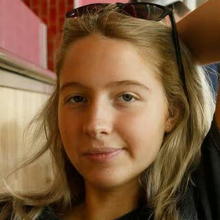 Maddie Crump avatar