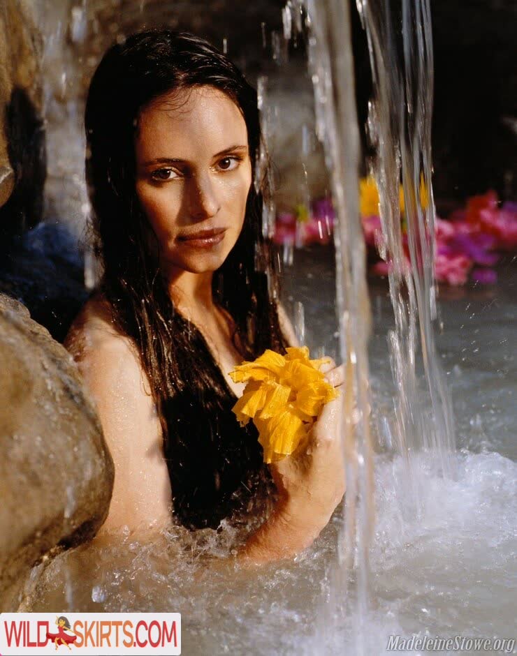 Madeleine Stowe nude leaked photo #34