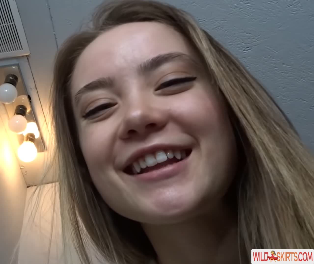 Madi ASMR nude leaked photo #6