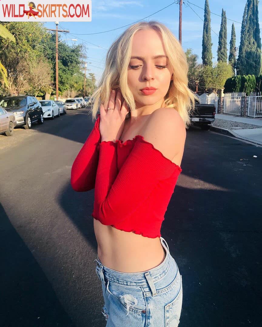 Madilyn Bailey / madilynbailey nude Instagram leaked photo #17