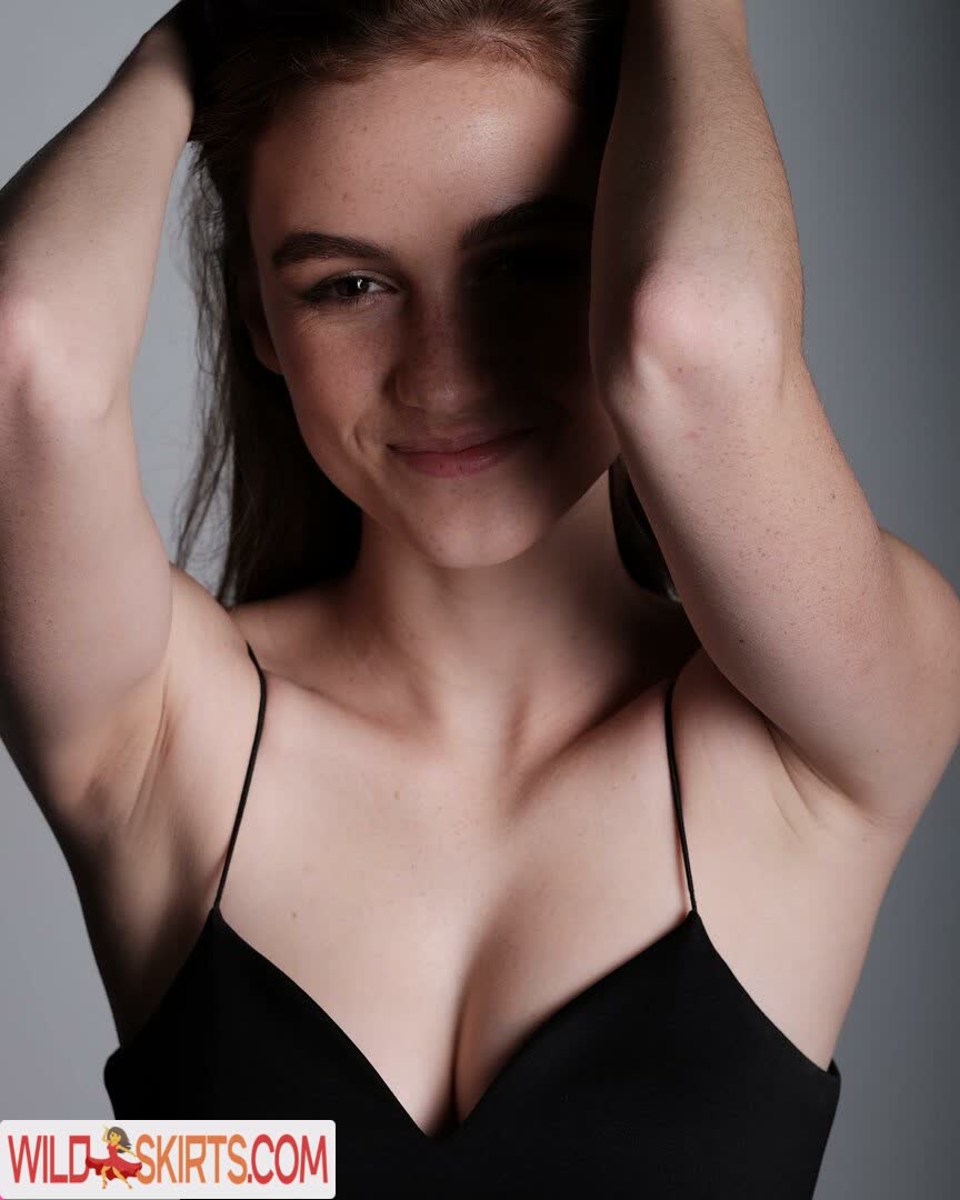 Madison Lintz nude leaked photo #13