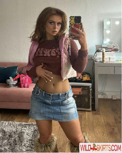 Maisie Smith / maisiesmithofficial nude Instagram leaked photo #88