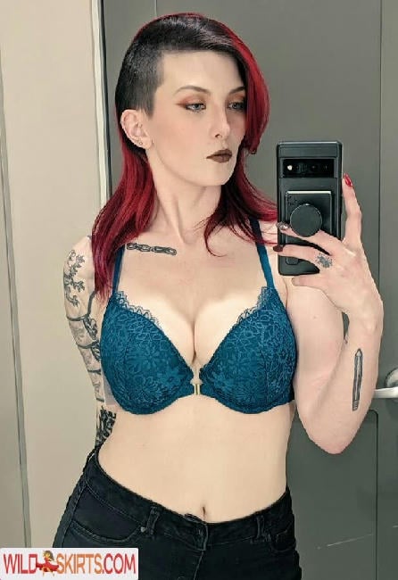 MajestyRedQueen / MajestyRedQueen / craftorium_p_and_o nude OnlyFans, Instagram leaked photo #33