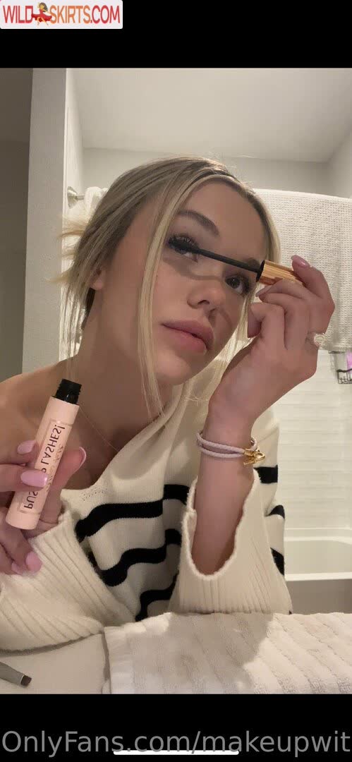 Makeupwithmeredithh nude leaked photo #13