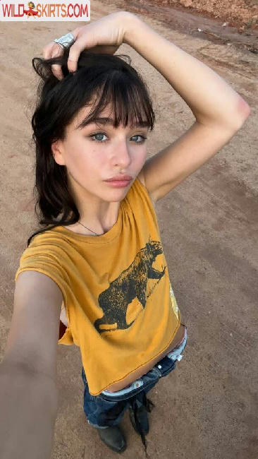 Malina Weissman / malinaweissman nude Instagram leaked photo #29