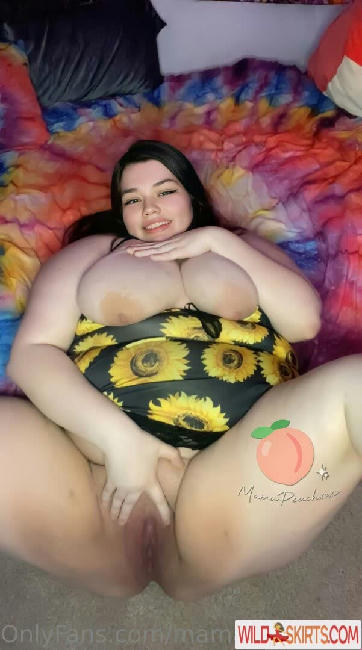Mamapeachxoxo nude leaked photo #3
