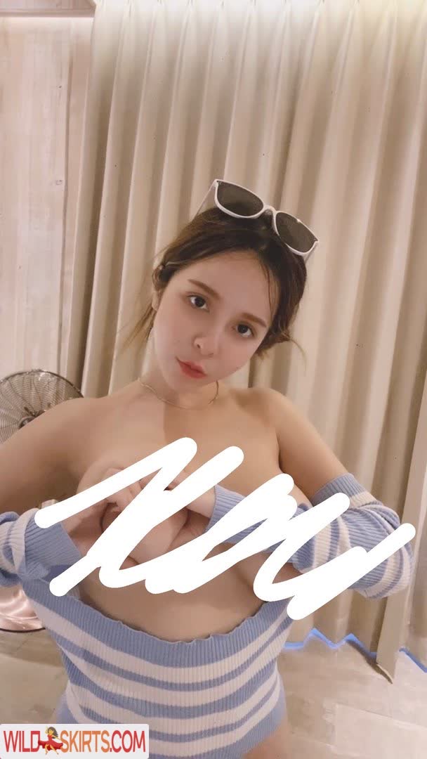 Mandi 香菱 / 826m.m / real_xiangling_c nude OnlyFans, Patreon, Instagram leaked photo #9