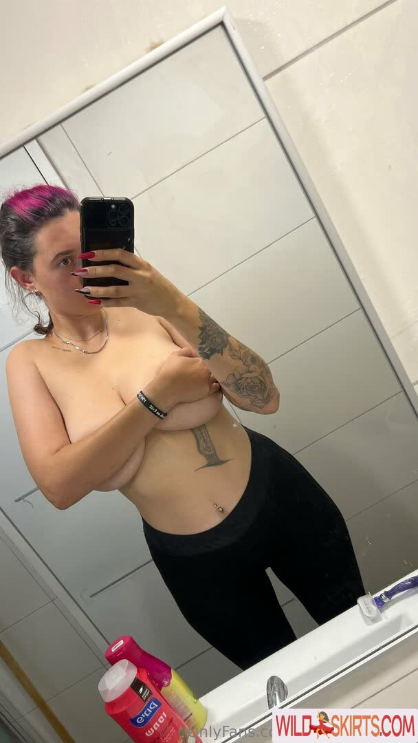 Marianananana / Mariana / marianananana / maybeitsall nude OnlyFans, Instagram leaked photo #7