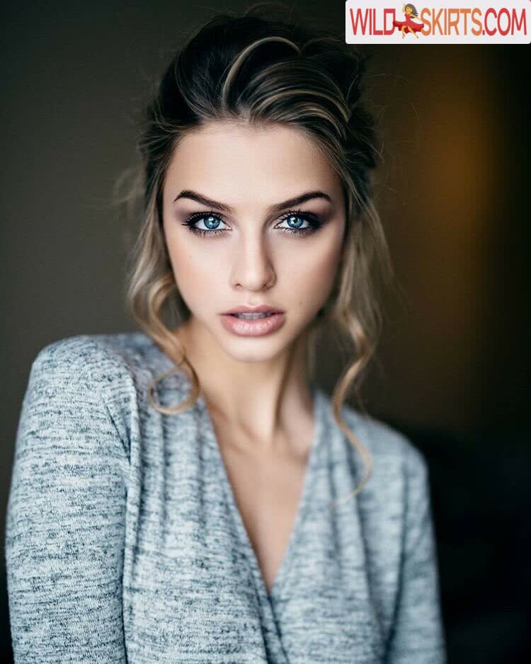 Marina Laswick / marooshk nude Instagram leaked photo #12