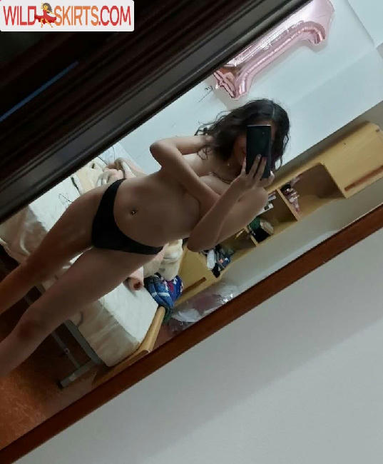 MariPasquallix nude leaked photo #2