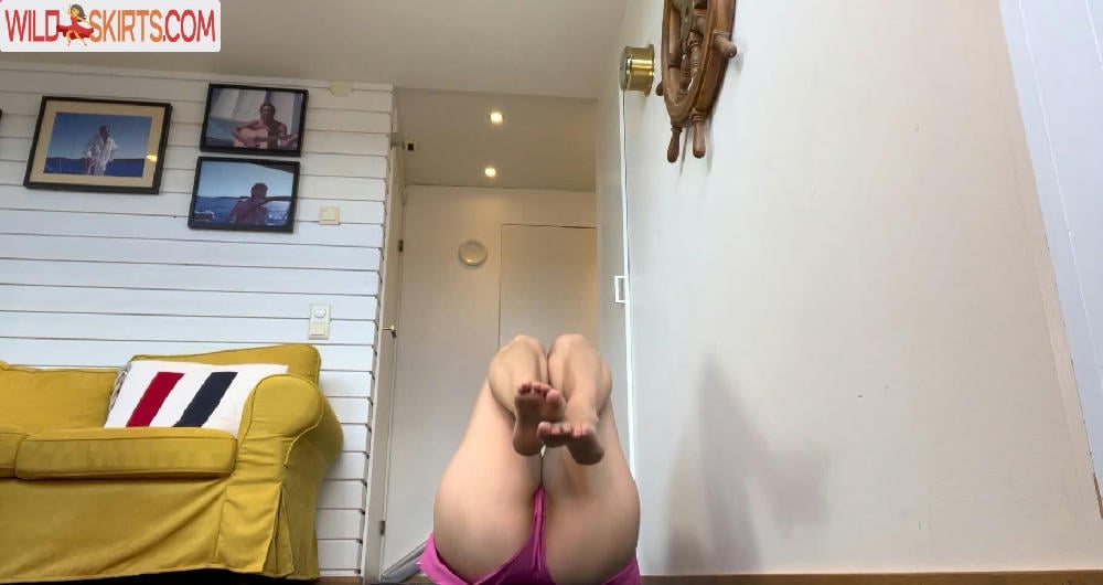 Marlingyoga / marlingyoga nude Instagram leaked photo #59