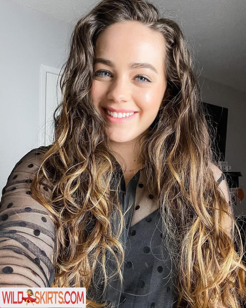 Mary Mouser nude leaked photo #26