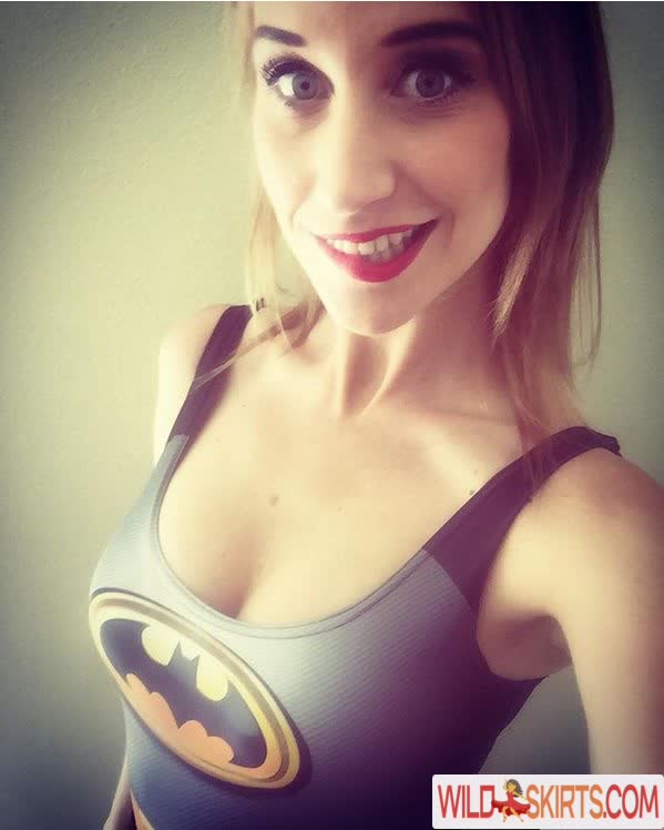 Maude Garrett / geekbomb / maudegarrett nude Patreon, Instagram leaked photo #11