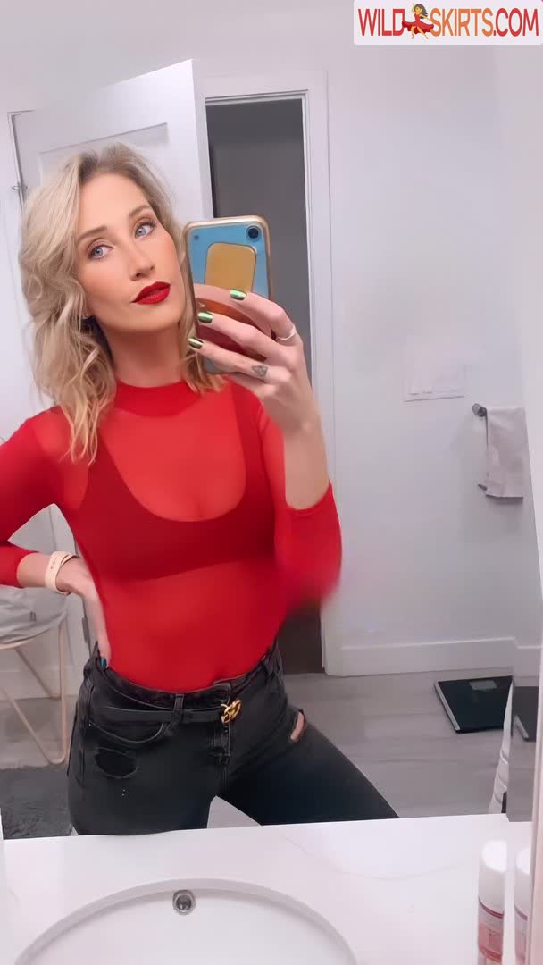 Maude Garrett / geekbomb / maudegarrett nude Patreon, Instagram leaked photo #7