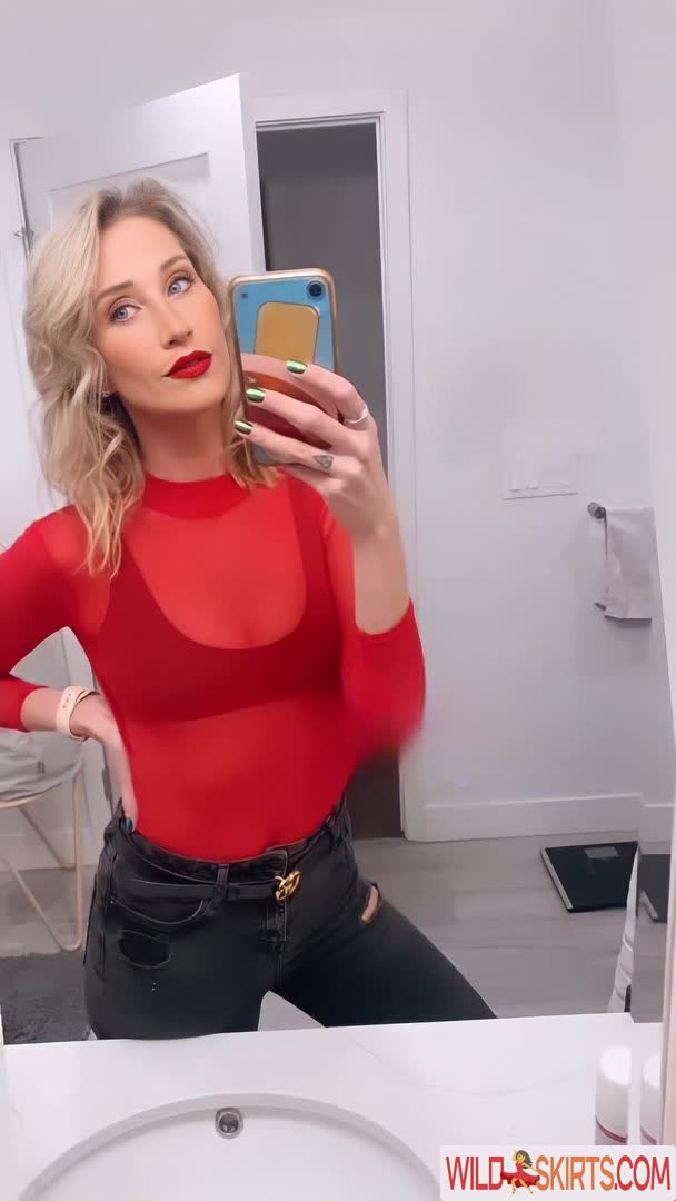 Maude Garrett / geekbomb / maudegarrett nude Patreon, Instagram leaked photo #4