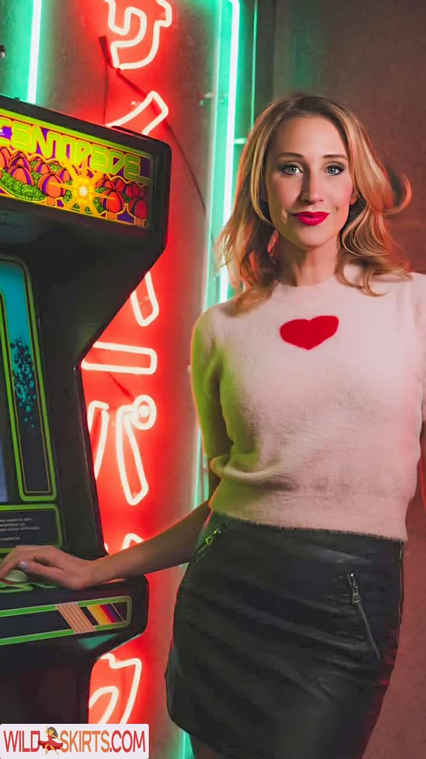 Maude Garrett / geekbomb / maudegarrett nude Patreon, Instagram leaked photo #10