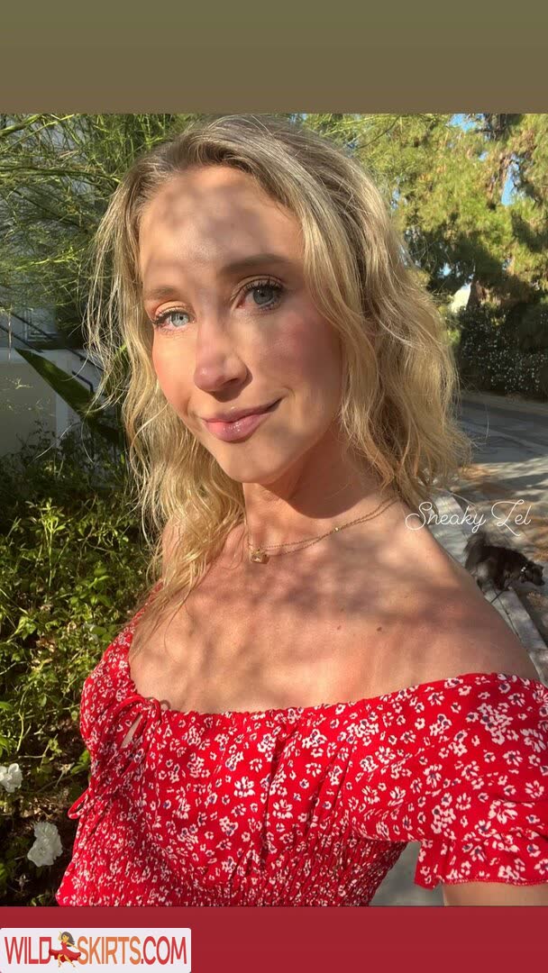 Maude Garrett / geekbomb / maudegarrett nude Patreon, Instagram leaked photo #3