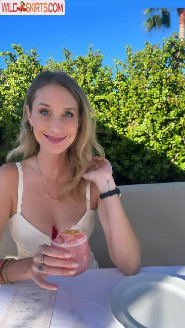 Maude Garrett / geekbomb / maudegarrett nude Instagram leaked photo #90