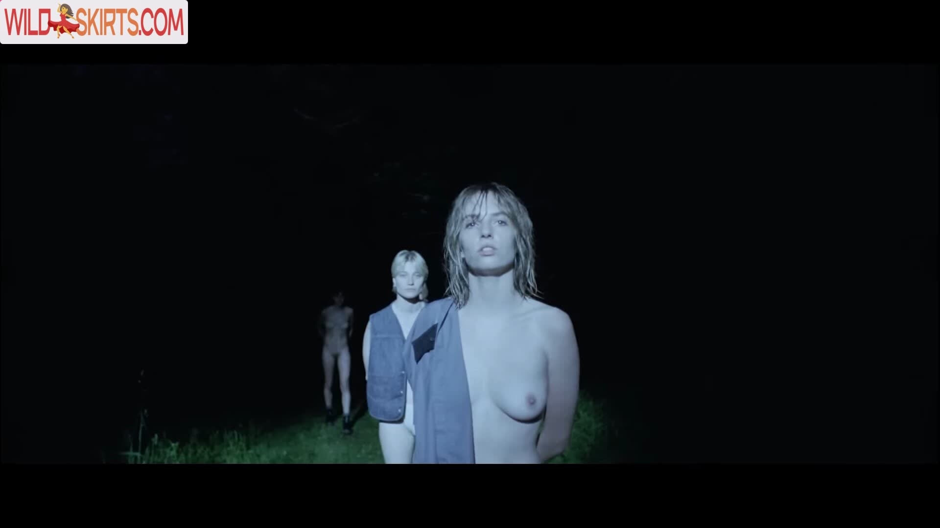 Maya Hawke nude leaked photo #22