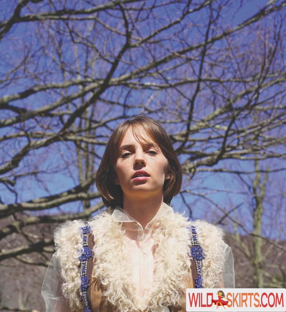 Maya Hawke nude leaked photo #69